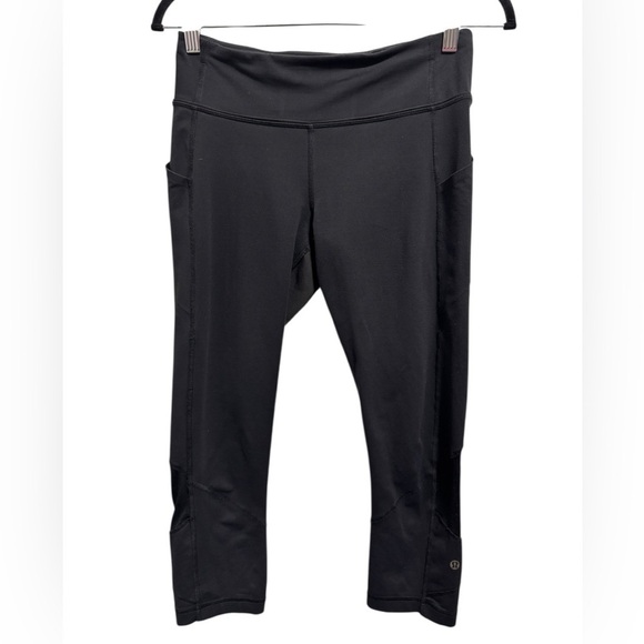 lululemon athletica Pants - Lululemon Cropped Mesh Panel Pocket Leggings Black